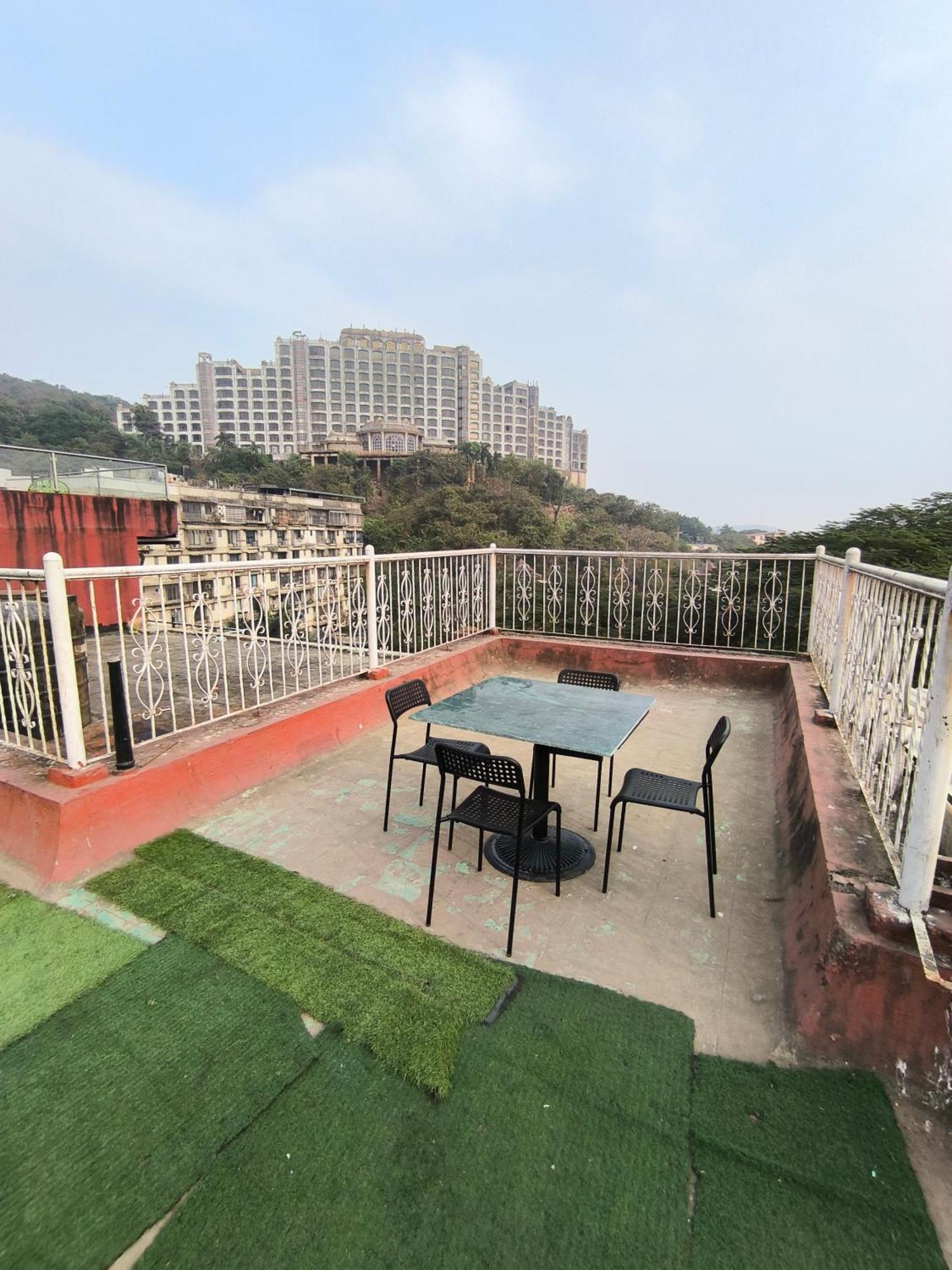 King Size Deck Villa Мумбаи Экстерьер фото