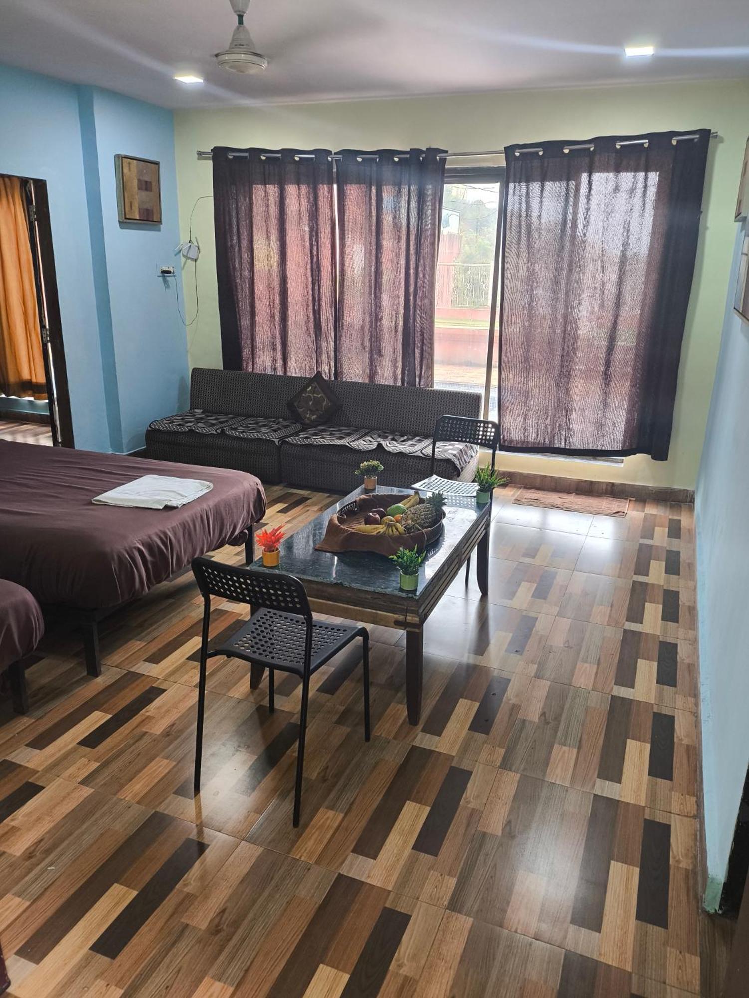 King Size Deck Villa Мумбаи Экстерьер фото